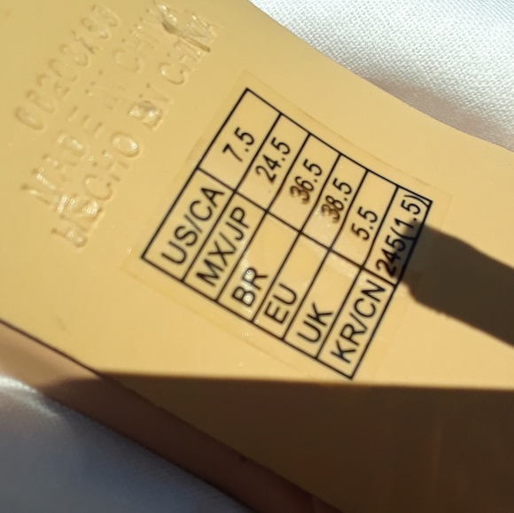 Forever 21 Cream Sandal Heels - Picture 4 of 4